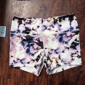 Fleo Medium PHR Shorts (NWT)